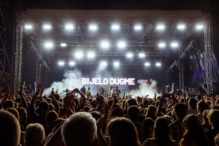 ARSENAL FEST: Veličanstven koncert Bijelog dugmeta obeležio drugo festivalsko veče Liveproduction Img 2558