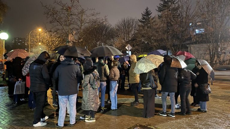 BLOKADA I U KRAGUJEVCU: Studenti FILUM-a pridružuju se kolegama iz Novog Sada, Niša i Beograda Studenti Blokada1 1536x864
