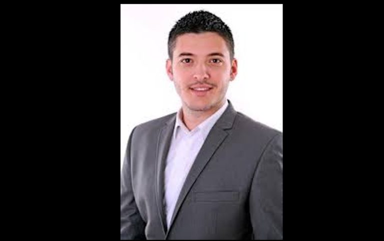 UNIVERZITET U RALJAMA PARTIJSKE POLITIKE: Na stranputici prema ambisu Vujcic