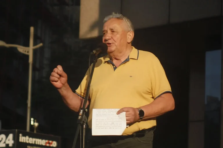 JEDNOM SINDIKALAC, UVEK SINDIKALAC: Studenti i radnici orni za promene 715juga Slavija