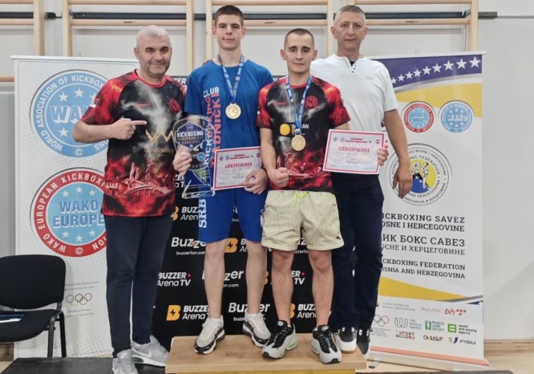 KIK BOKS: Kragujevčani Mitrović i Novokmet u dresu reprezentacije Srbije bez poraza u Sarajevu Kik Box Sarajevo