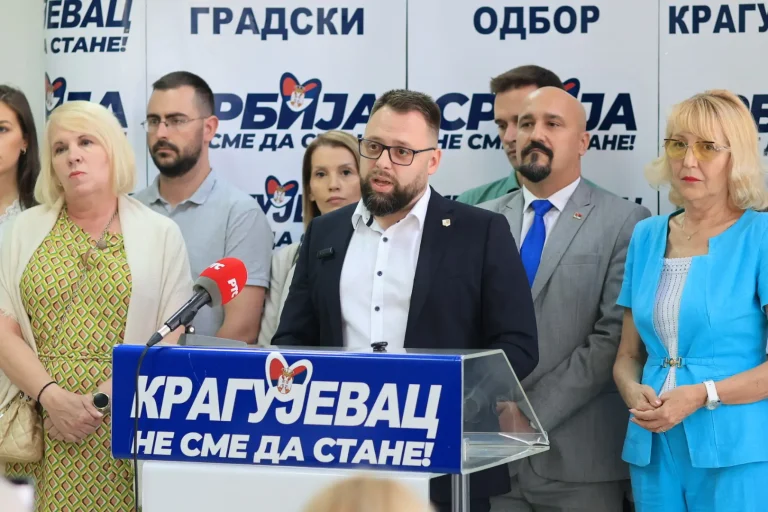 ALEKSANDAR LAZOVIĆ NE DA FUNKCIJU: I dalje „jaše” na čelu kolone 720lazovic